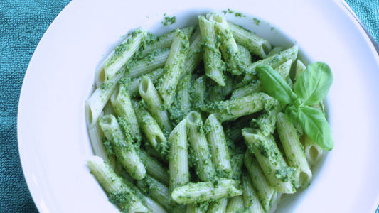 Pasta recept met verse pesto van basilicum